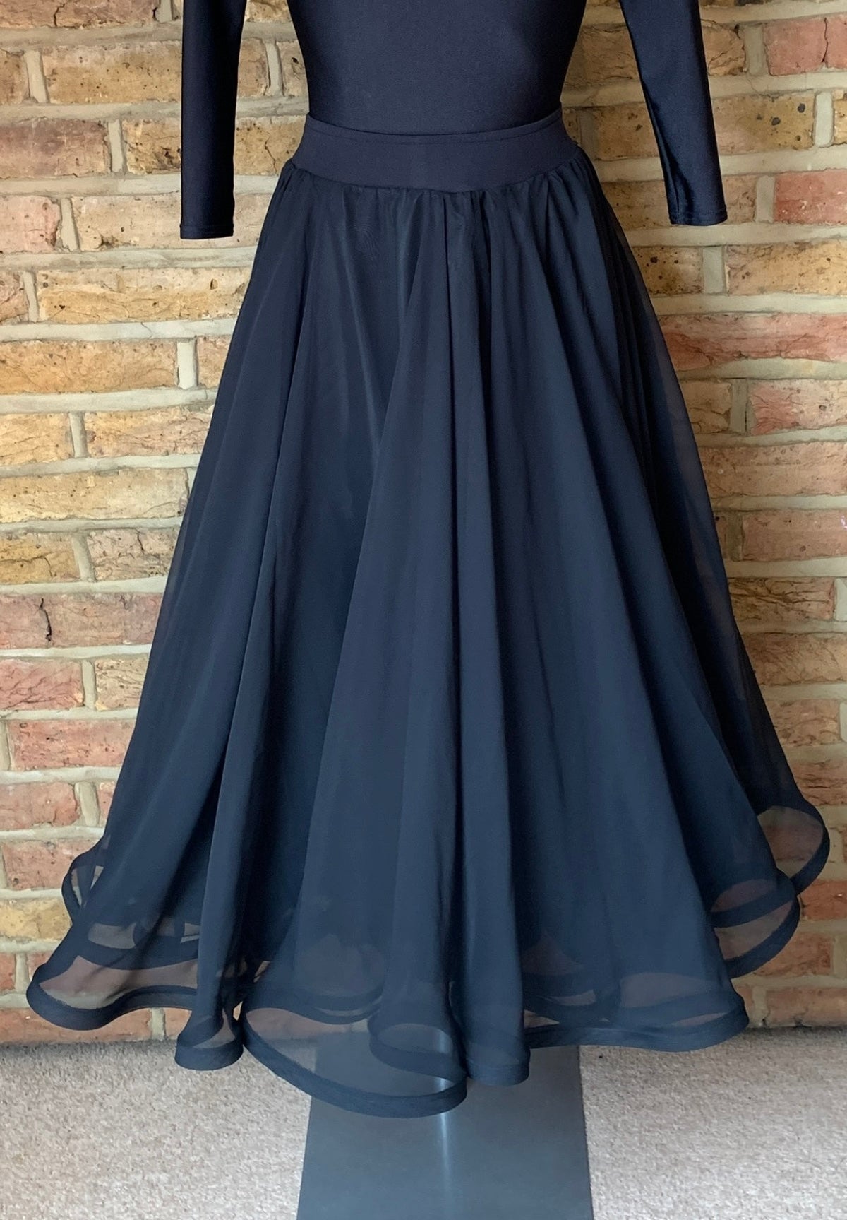 Essentials ladies Classical Sequence skirt