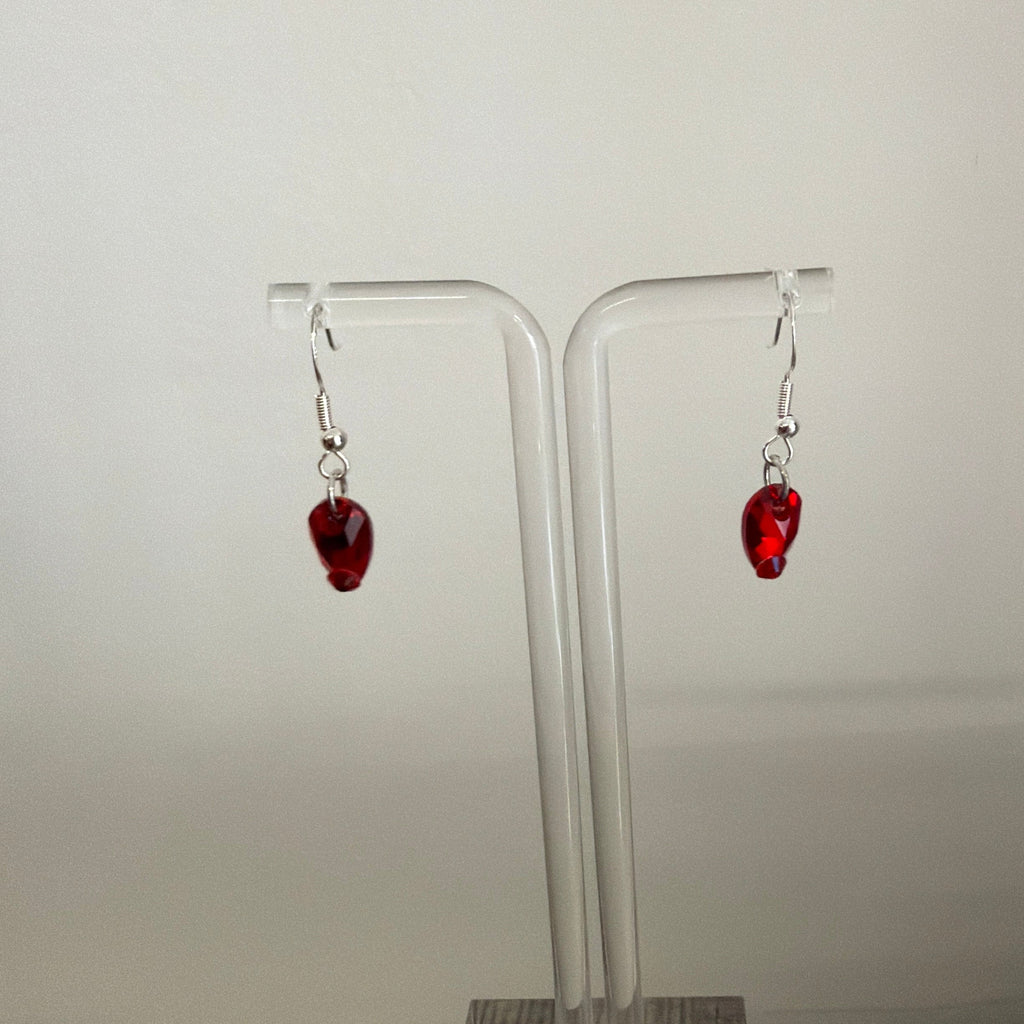 1 Drop Earrings in Pear Drop