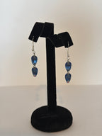 2 Drop Earrings in Pear drop