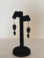 2 Drop Earrings in Pear drop