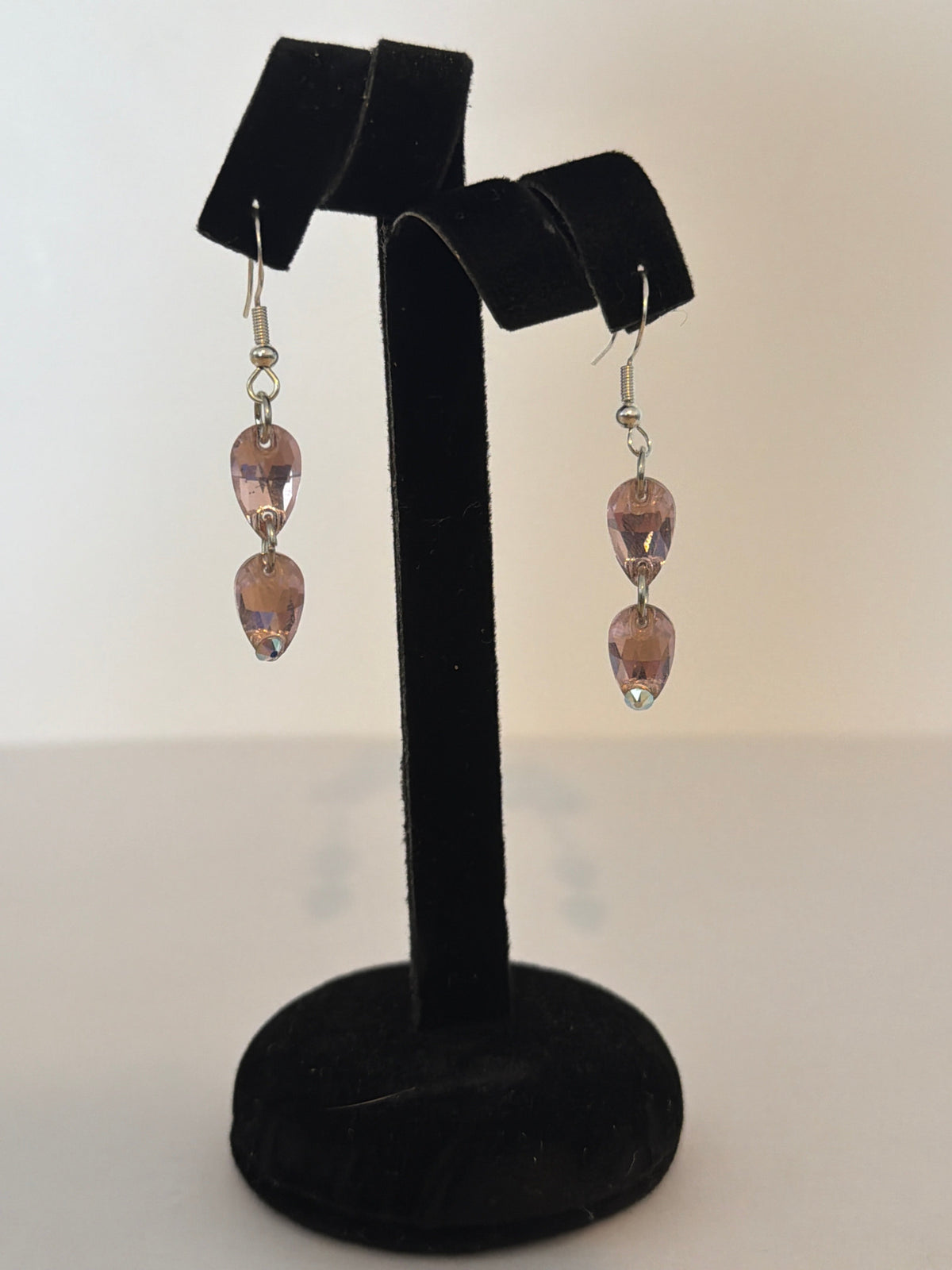 2 Drop Earrings in Pear drop