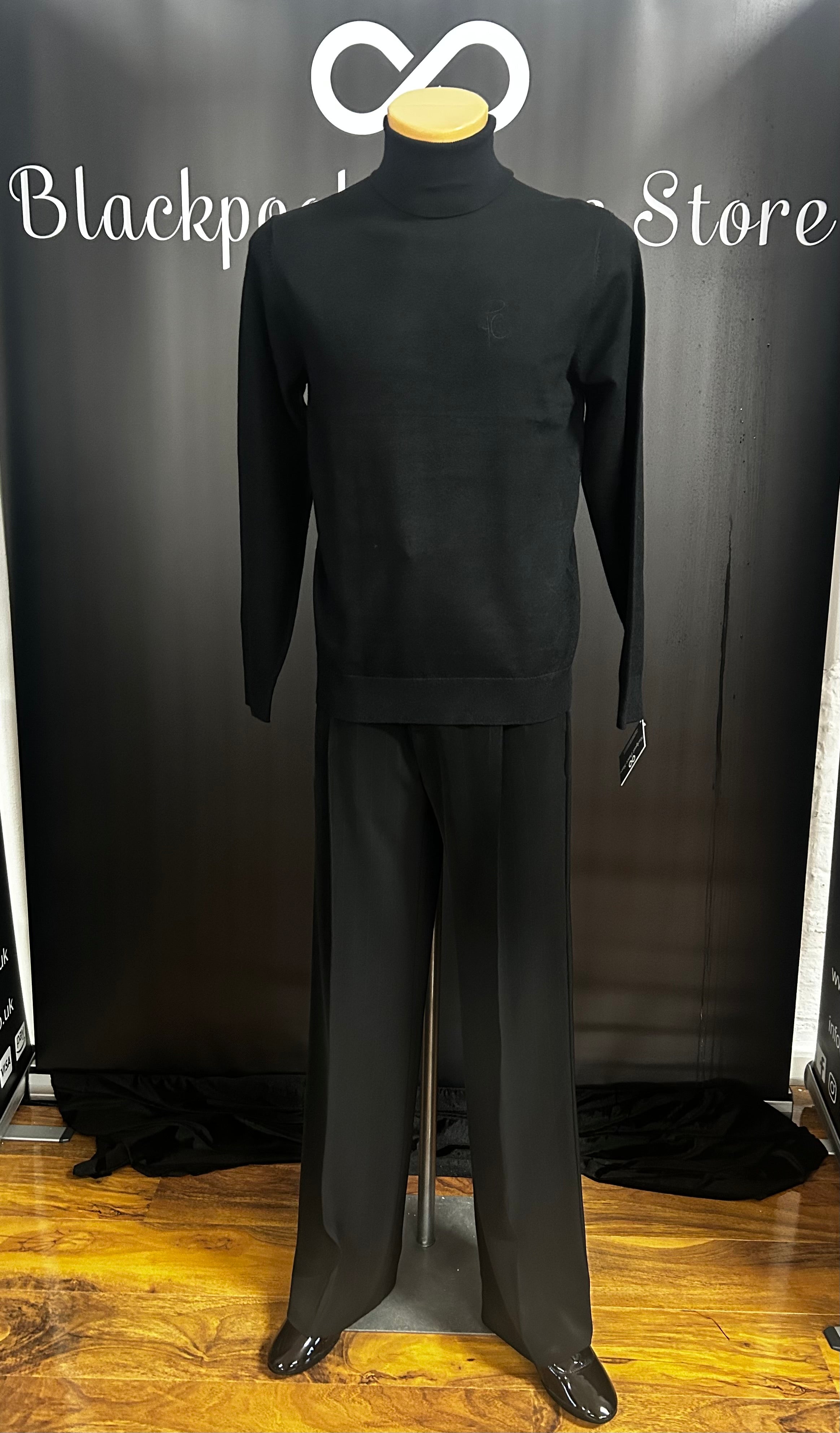 Pure Class - Turtle Neck Wool Practice Top