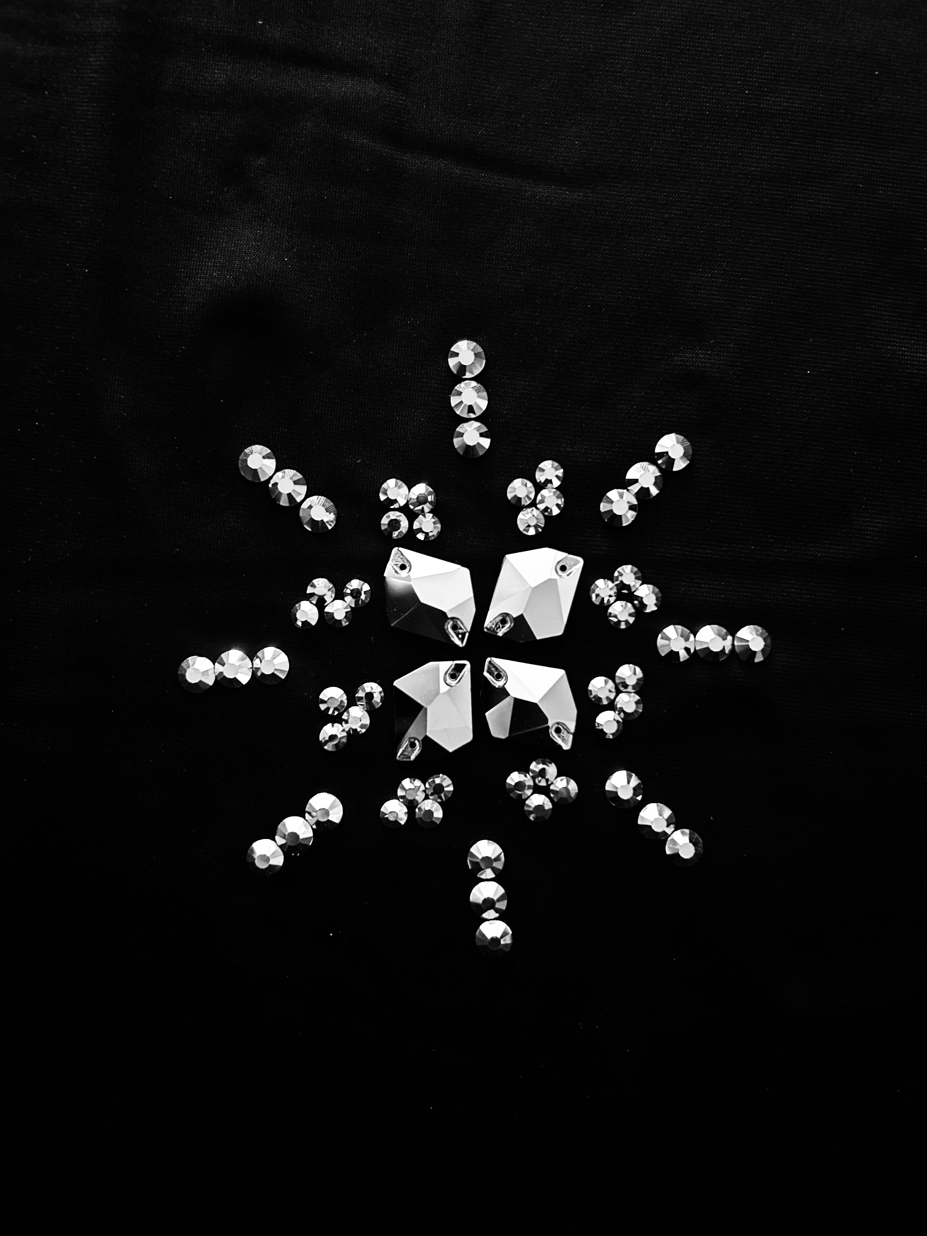 Helios Stoning Kit embellished with Crystals from Swarovski®