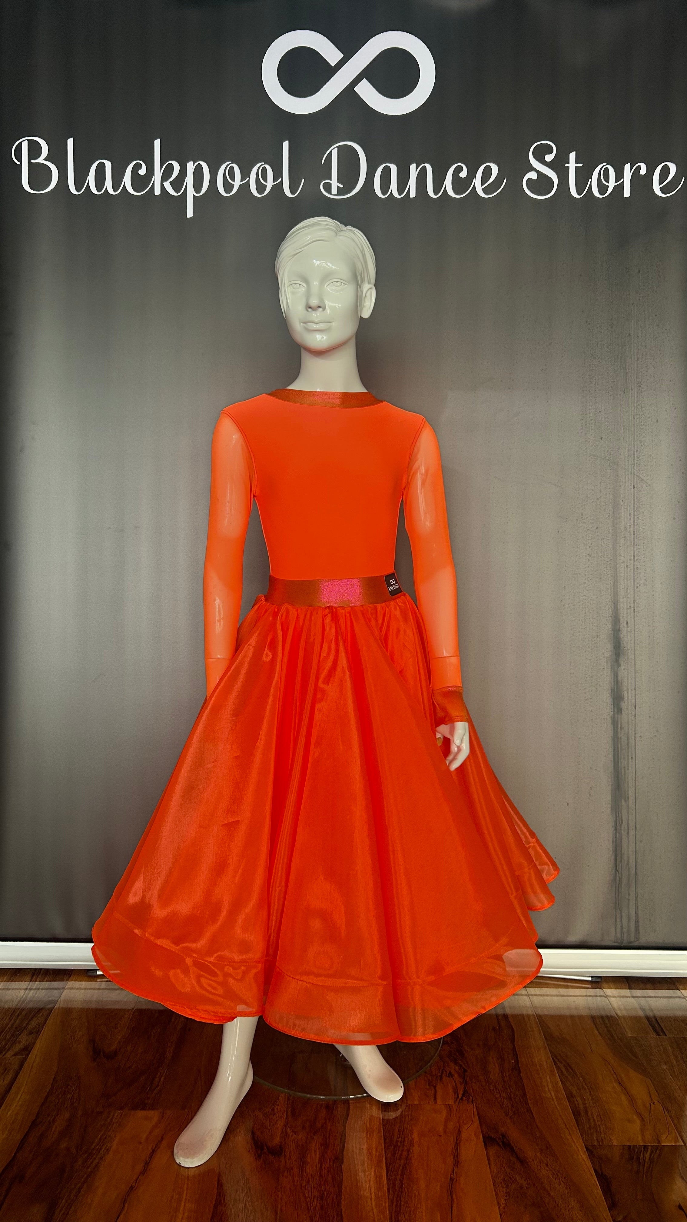 Bobbie Three Piece Set — Orange - Age 7-8