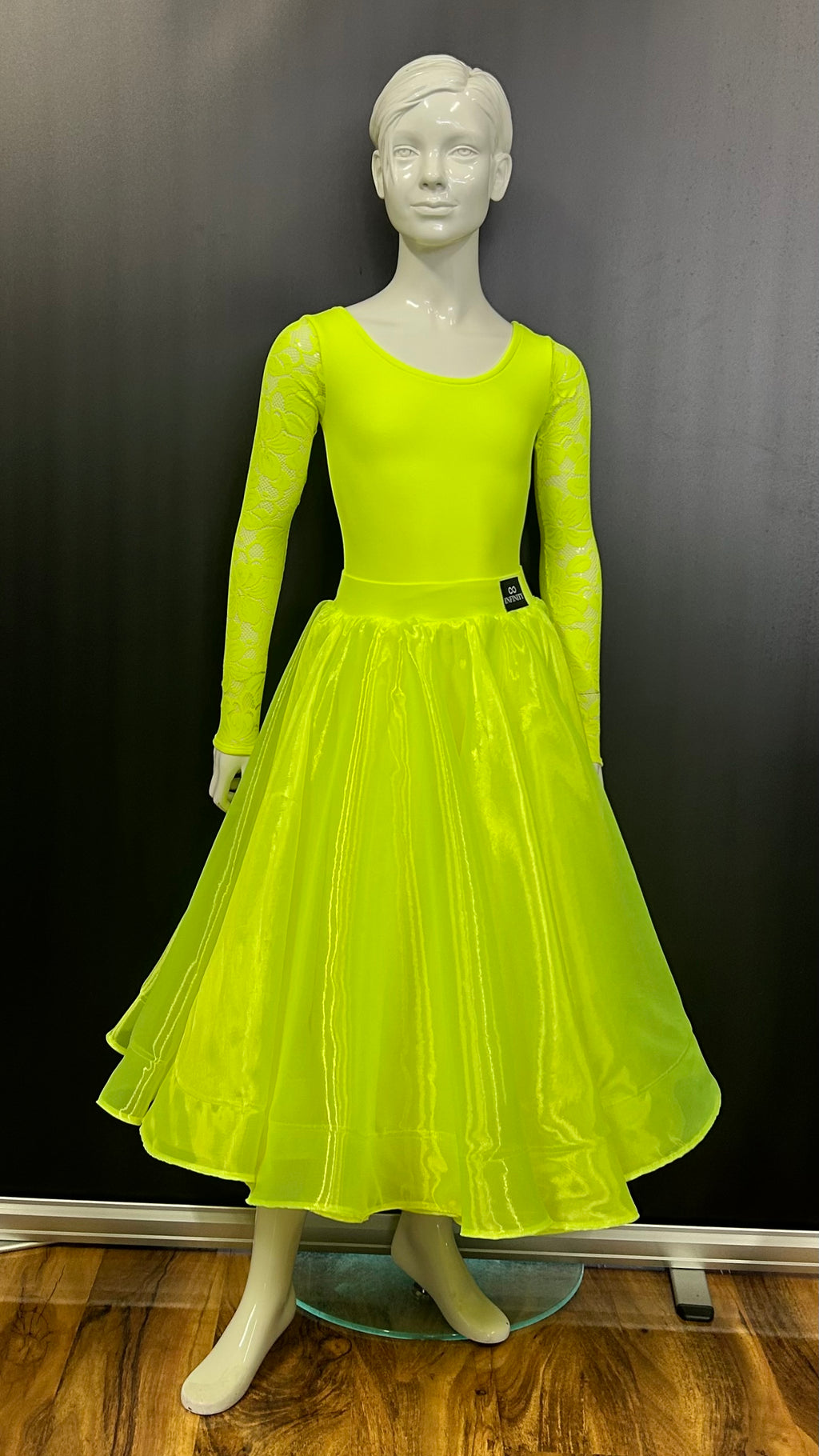 Tropic Lime Three Piece Set (Approximate Age 9-10)