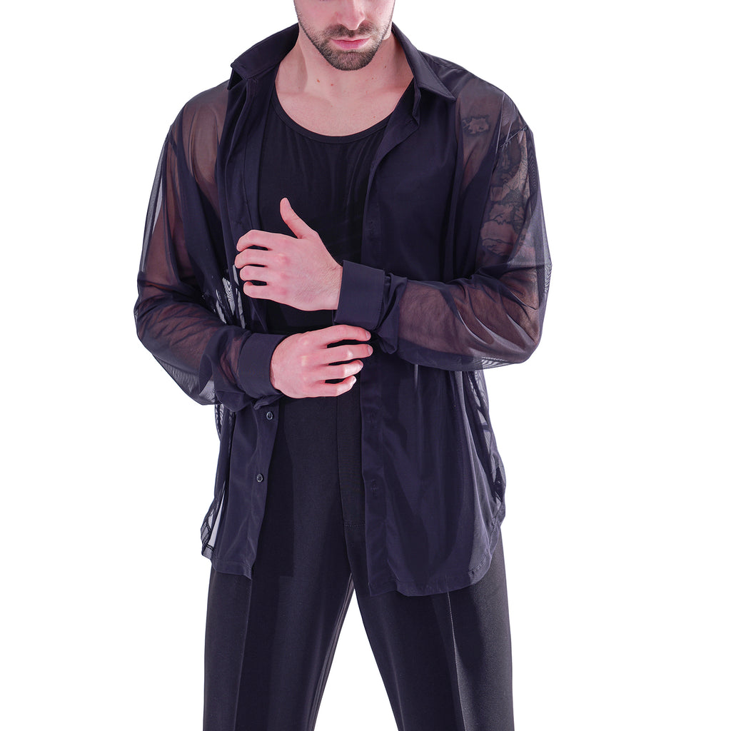 Close-up of the DSI 3289 mesh shirt collar, buttons and cuffs on a man
